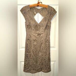 Sue Wong Nocturne Gold Embroidered Sequin Cutout Back Cocktail Dress Size 4